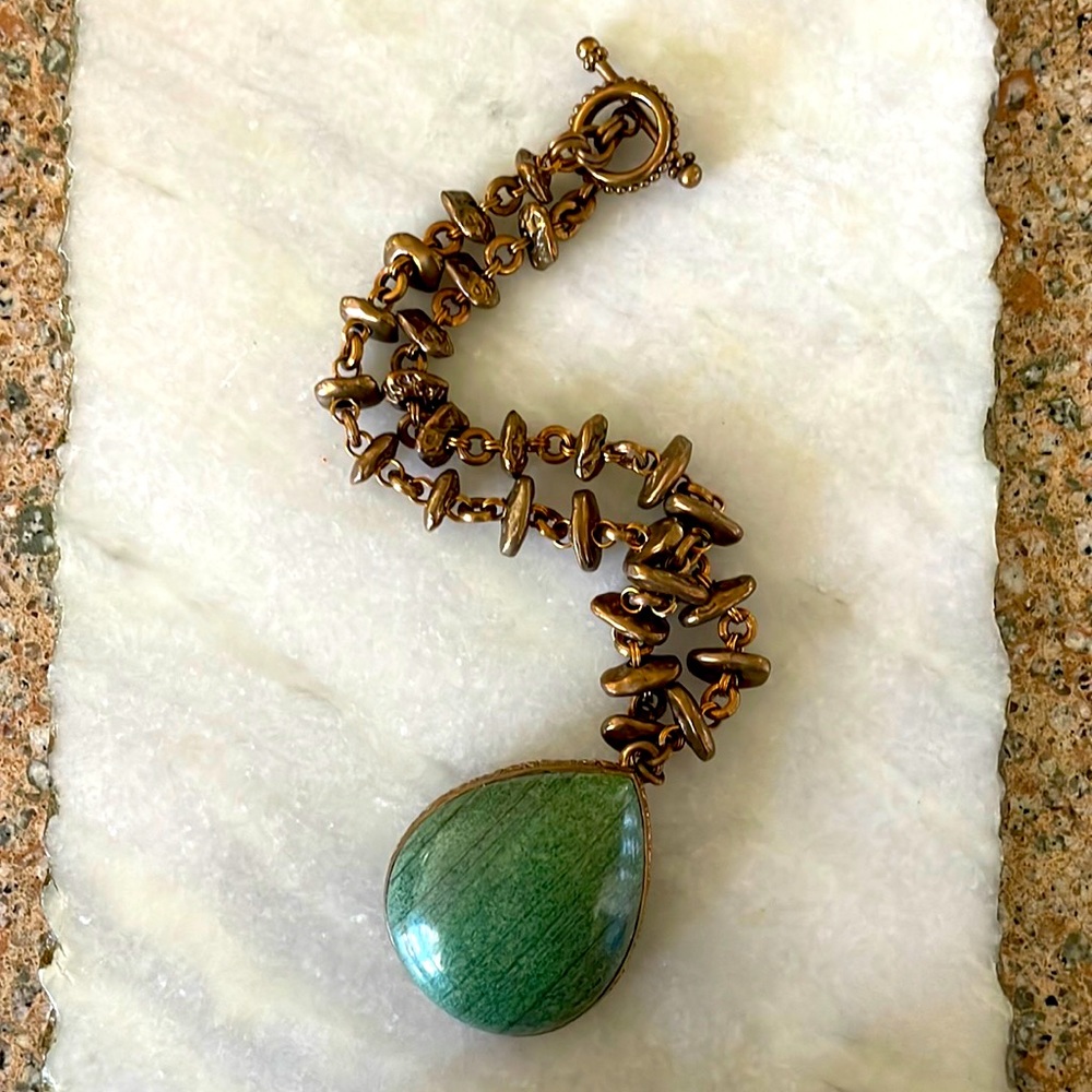 Stephen Dweck Neiman Marcus Dallas Faceted Chalcedony Green and Brass Necklace